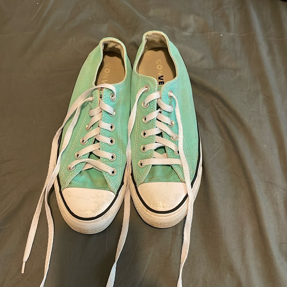 Converse Women’s Chuck Taylor All Star Sneakers Size 8.5